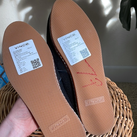 NEW Vince beautiful black ankle wrap flats - Picture 4 of 4